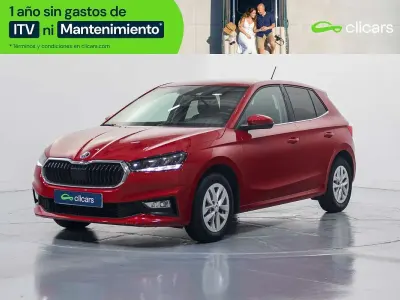 Usado Skoda Fabia 95 CV (69 kW) 2022 Rojo Utilitario