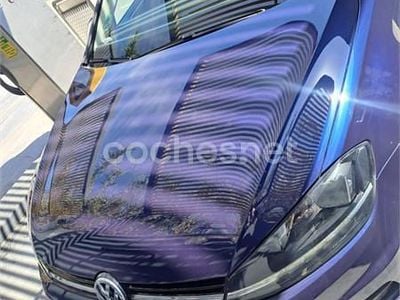 Usado VW Golf VII 115 CV (84 kW) 2017 Azul Familiar