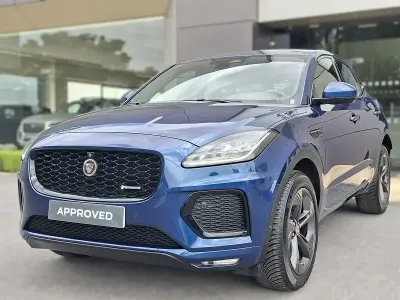 Używany Jaguar E-Pace R-Dynamic 163 KM (119 kW) 2021 Niebieski SUV