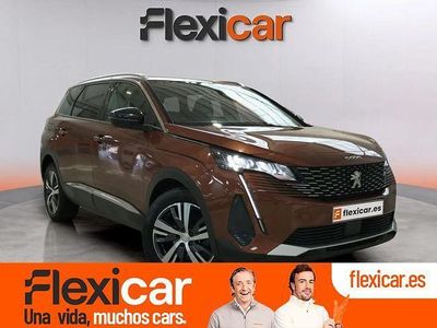 Usado Peugeot 5008 Allure 130 CV (95 kW) 2023 Naranja Monovolumen
