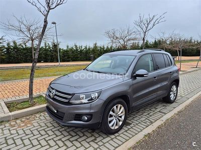 Usado VW Tiguan 110 CV (80 kW) 2013 Gris / plata SUV