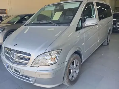 Usado Mercedes Vito 136 CV (100 kW) 2013 Gris Van