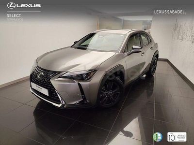 Usado Lexus UX 199 CV (146 kW) 2024 Gris / plata SUV