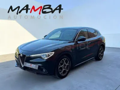 Usado Alfa Romeo Stelvio 150 CV (110 kW) 2018 Negro SUV