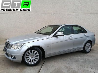 Usado Mercedes C180 Elegance 156 CV (114 kW) 2008 Gris / plata Berlina