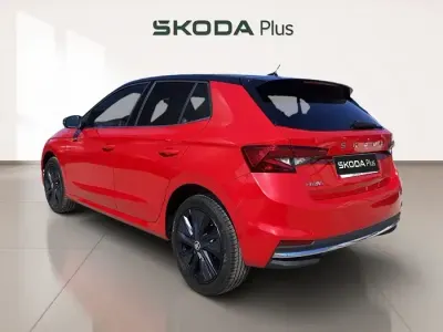 Usado Skoda Fabia 95 CV (69 kW) 2025 Rojo Utilitario