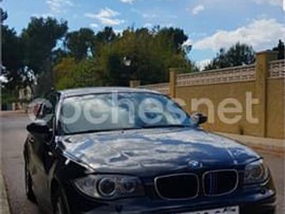 Usado BMW 118 143 CV (105 kW) 2008 Negro Utilitario
