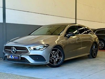 Usado Mercedes CLA200 Shooting Brake 150 CV (110 kW) 2021 Gris / plata Familiar