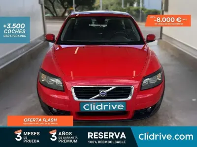 Usado Volvo C30 Momentum 101 CV (74 kW) 2008 Rojo Utilitario