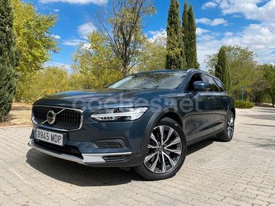 Azul Usado 2023 Volvo V90 CC Core Familiar | 29.990 € (Precio justo)