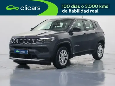 Usado Jeep Compass Altitude 130 CV (95 kW) 2025 Gris SUV