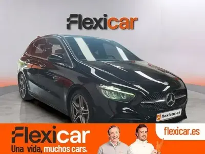 Usado Mercedes B200 150 CV (110 kW) 2023 Negro Utilitario