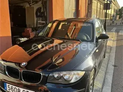 Usado BMW 118 122 CV (89 kW) 2008 Azul Utilitario