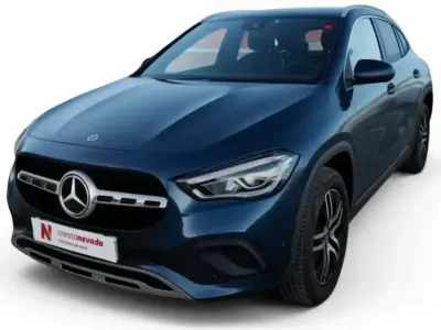 Usado Mercedes GLA250 220 CV (161 kW) 2022 Azul SUV
