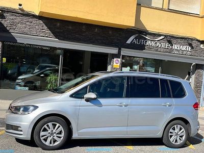 Usado VW Touran Advance 150 CV (110 kW) 2023 Gris / plata Monovolumen