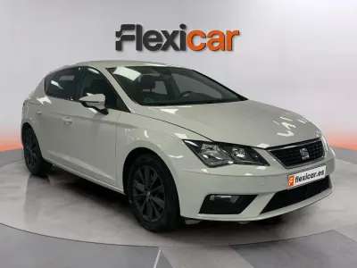 Usado Seat Leon Style 115 CV (84 kW) 2019 Blanco Berlina