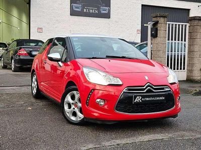 Rojo Usado 2011 Citroën DS3 Style Utilitario | 5899 €