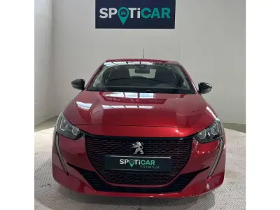 Usado Peugeot e-208 Active 100 kW (136 CV) 2023 Rojo Utilitario