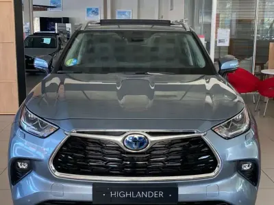 Używany Toyota Highlander Advance 248 KM (182 kW) 2023 Niebieski SUV
