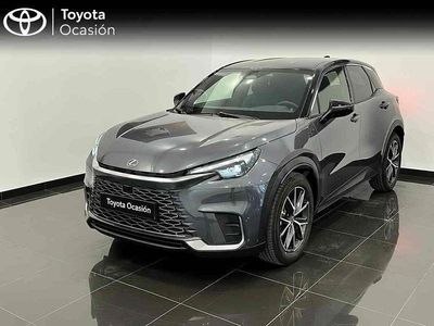 Usado Lexus LBX 136 CV (100 kW) 2024 Gris / plata SUV