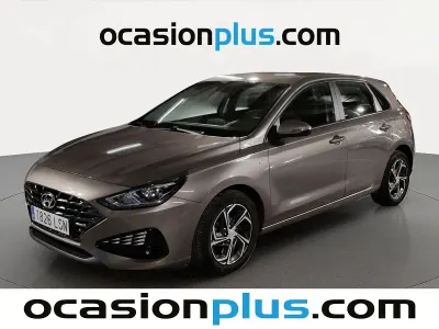 Usado Hyundai i30 120 CV (88 kW) 2021 Marrón Utilitario