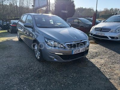Usado Peugeot 308 SW Active 120 CV (88 kW) 2017 Gris / plata Familiar