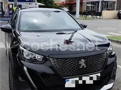 Usado Peugeot 2008 Allure 130 CV (95 kW) 2023 Negro SUV