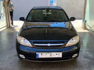 Usado Chevrolet Lacetti 109 CV (80 kW) 2006 Negro Berlina