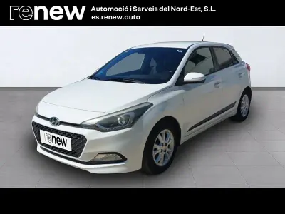 Usado Hyundai i20 GO! 85 CV (62 kW) 2016 Blanco Berlina