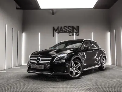 Usado Mercedes GLA250 AMG line 211 CV (155 kW) 2015 Negro SUV