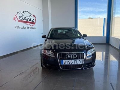 Usado Audi A4 170 CV (125 kW) 2007 Negro Berlina