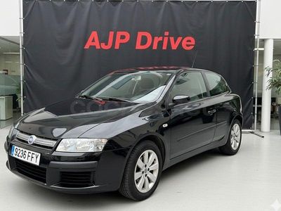 Negro Usado 2006 Fiat Stilo Feel Berlina | 3900 €