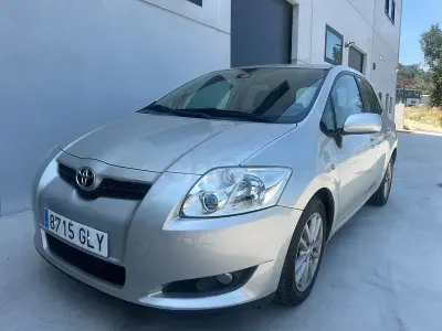 Usado Toyota Auris Active 90 CV (66 kW) 2009 Beige Utilitario