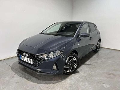 Begagnad Hyundai i20 101 HK (74 kW) 2021 Grå Halvkombi