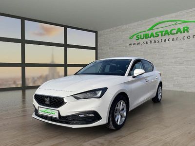 Usado Seat Leon Style 115 CV (84 kW) 2021 Blanco