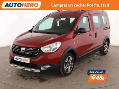 Usado Dacia Dokker 131 CV (96 kW) 2020 Rojo Monovolumen