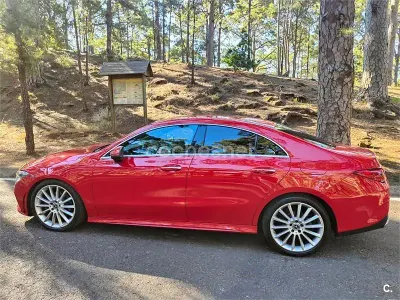 Usado Mercedes CLA180 136 CV (100 kW) 2019 Rojo Coupe