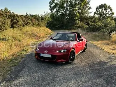Usado Mazda MX5 Inclusive 184 CV (135 kW) 2019 Rojo Descapotable