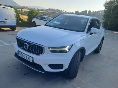 Usado Volvo XC40 Inscription 211 CV (155 kW) 2022 Blanco SUV