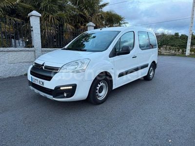 Usado Citroën Berlingo Feel 100 CV (73 kW) 2018 Blanco Monovolumen