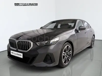Usado BMW 520 Comfort Edition 197 CV (144 kW) 2024 Gris / plata Berlina