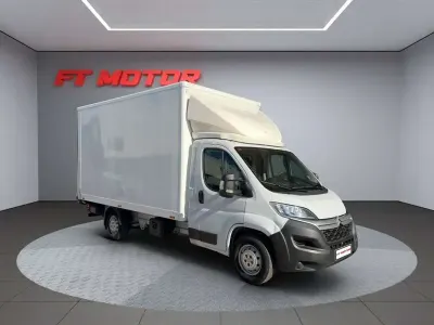 Usado Citroën Jumper 140 CV (102 kW) 2021 Blanco Monovolumen