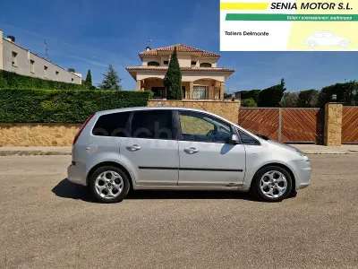 Usado Ford C-MAX Ghia 115 CV (84 kW) 2008 Gris / plata Monovolumen
