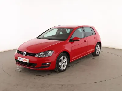 Usado VW Golf VII Advance 105 CV (77 kW) 2015 Rojo Berlina