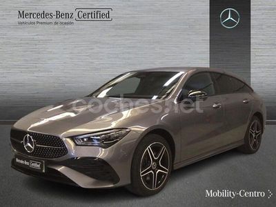 Gris / plata Usado 2024 Mercedes CLA250e Shooting Brake Familiar | 42.900 € (Caro)