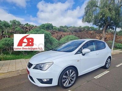 Usado Seat Ibiza Crono 110 CV (80 kW) 2016 Blanco Berlina