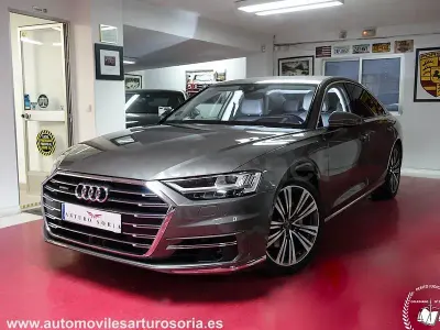 Usado Audi A8 Advanced 286 CV (210 kW) 2021 Gris Berlina