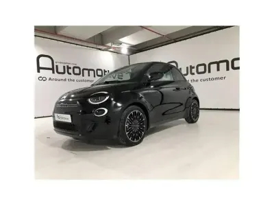 Usado Fiat 500e Icon 86 kW (118 CV) 2021 Negro Berlina