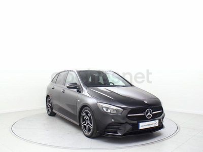 Usado Mercedes B200 150 CV (110 kW) 2024 Negro Monovolumen