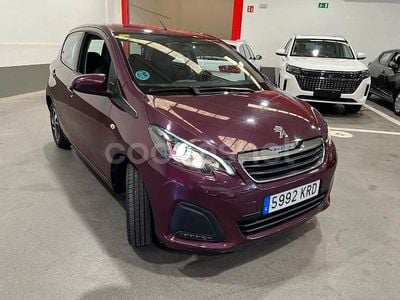 Usado Peugeot 108 Active 72 CV (52 kW) 2018 Granate Berlina